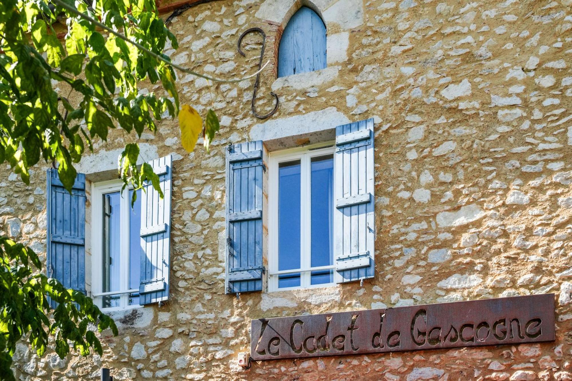 Logis Hotel & Restaurant Le Cadet De Gascogne Saint-Justin  المظهر الخارجي الصورة